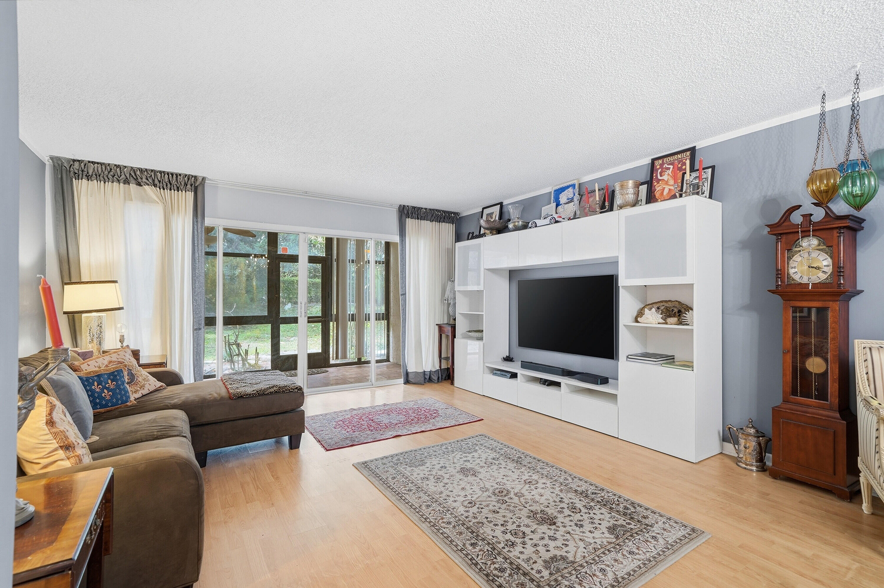 HAMMOCKS-LAKE FOREST CONDO - Residential