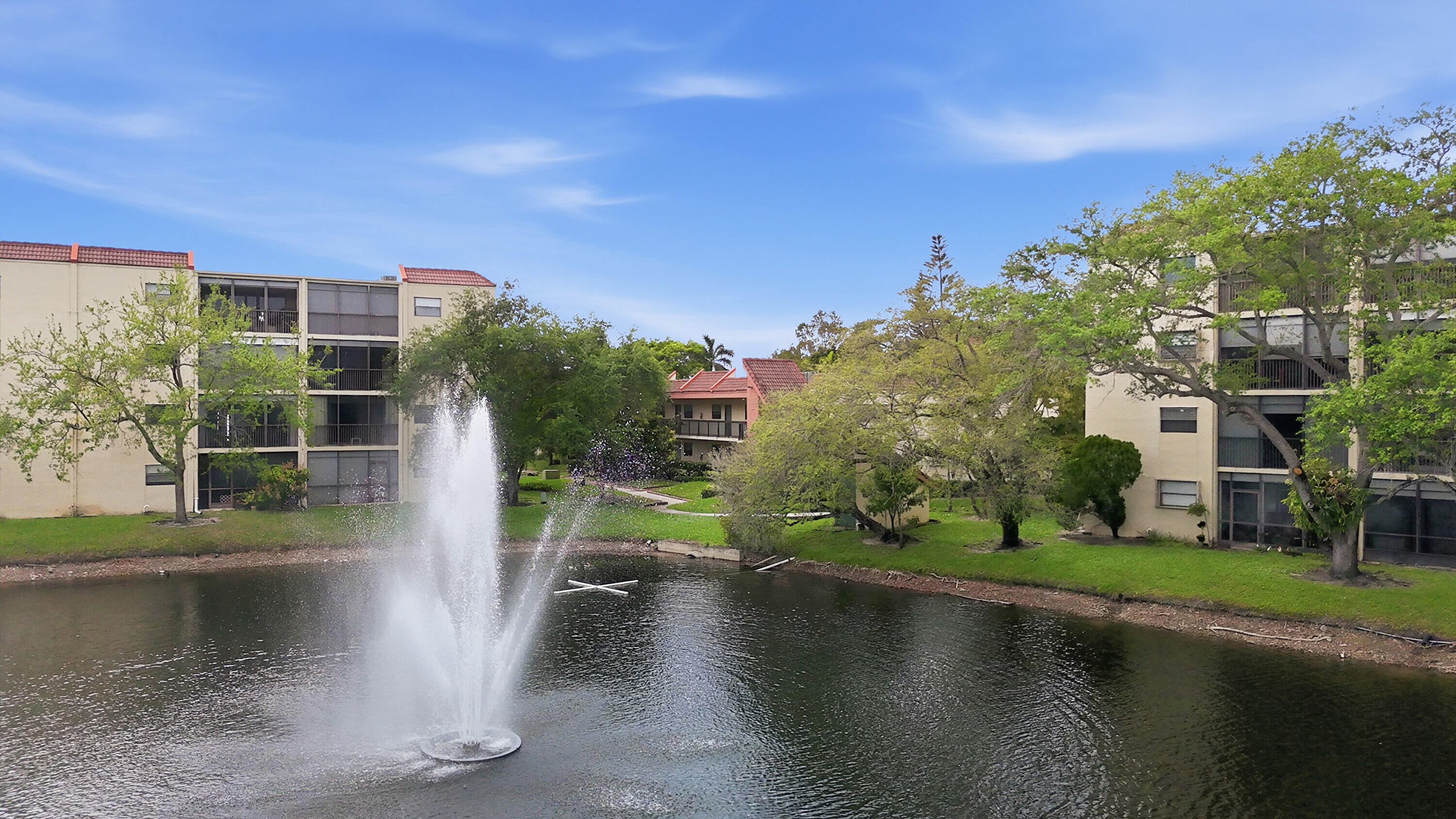 HAMMOCKS-LAKE FOREST CONDO - Residential