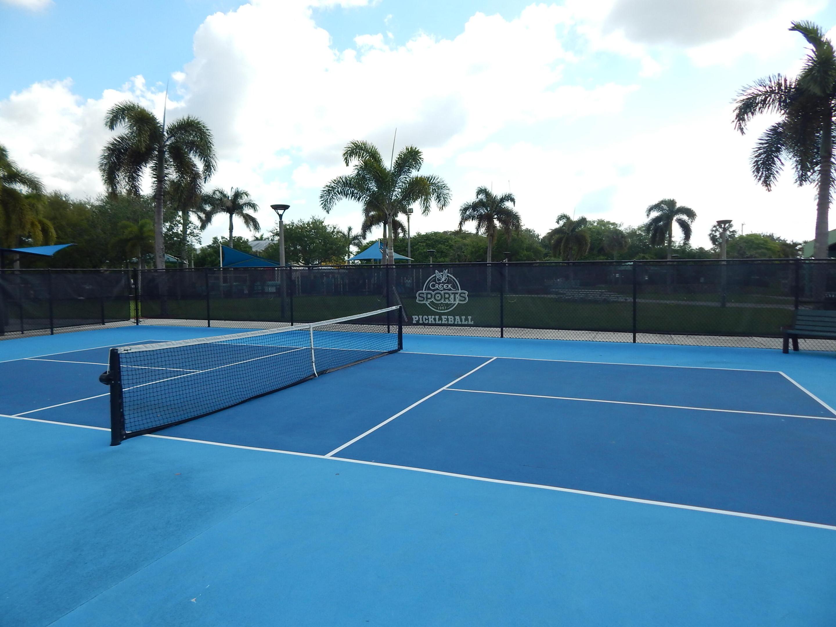 HAMMOCKS-LAKE FOREST CONDO - Residential