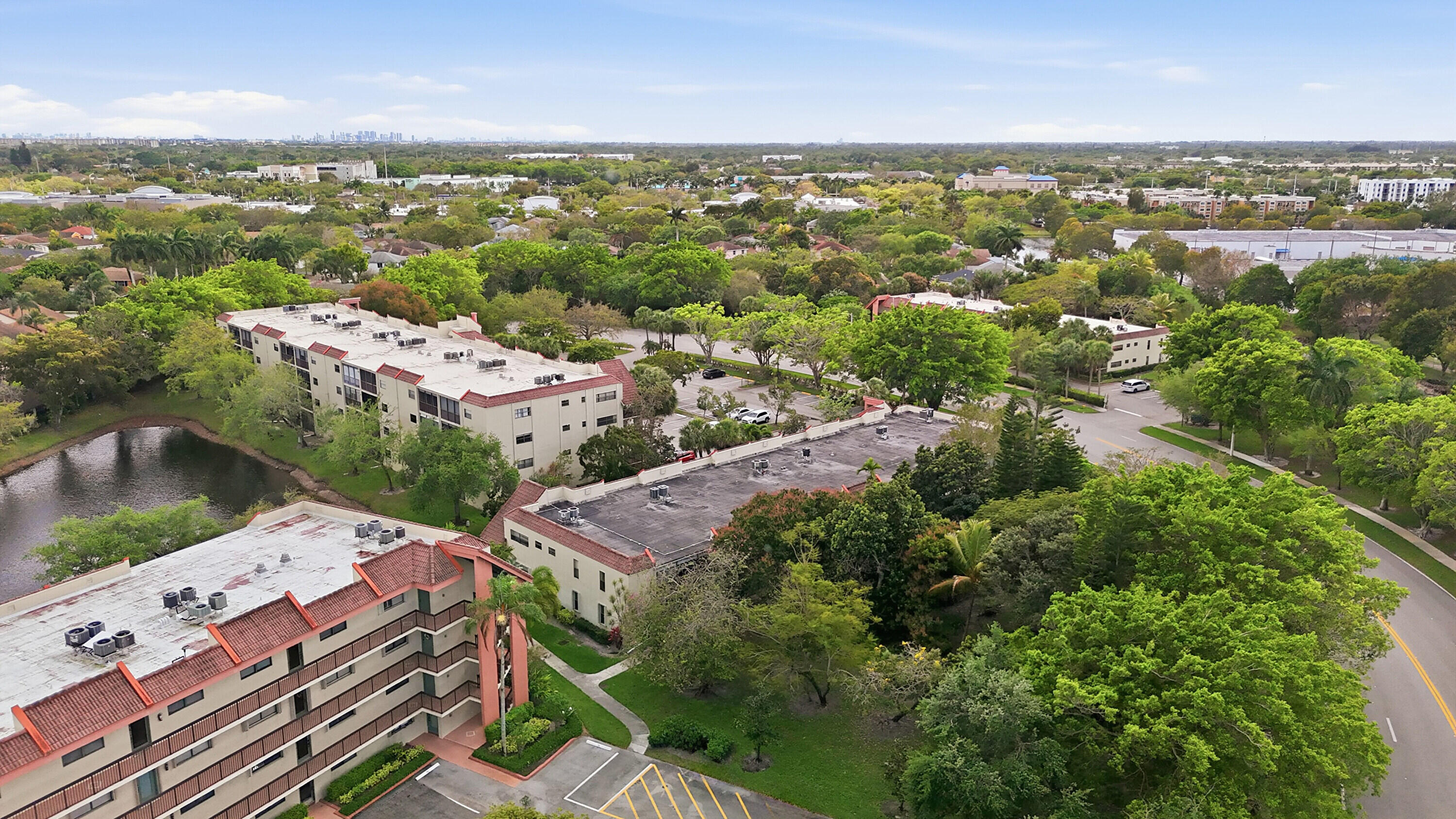 HAMMOCKS-LAKE FOREST CONDO - Residential