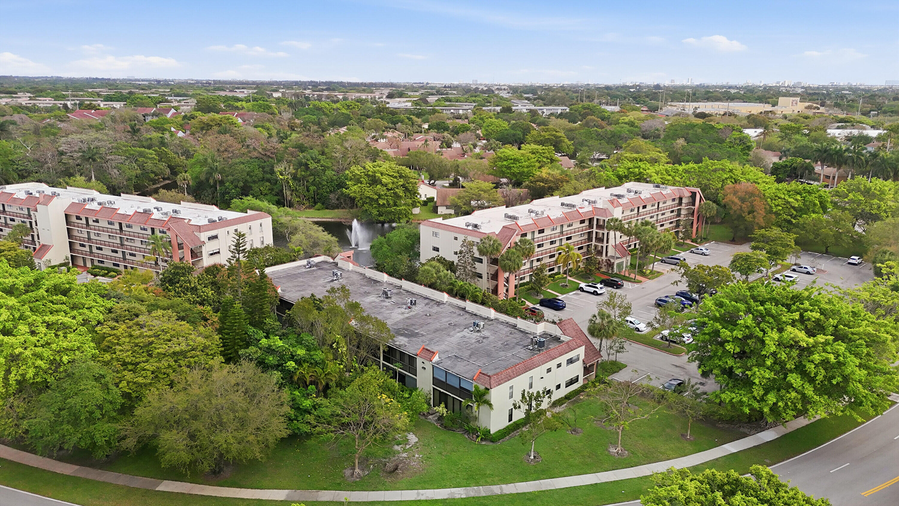 HAMMOCKS-LAKE FOREST CONDO - Residential