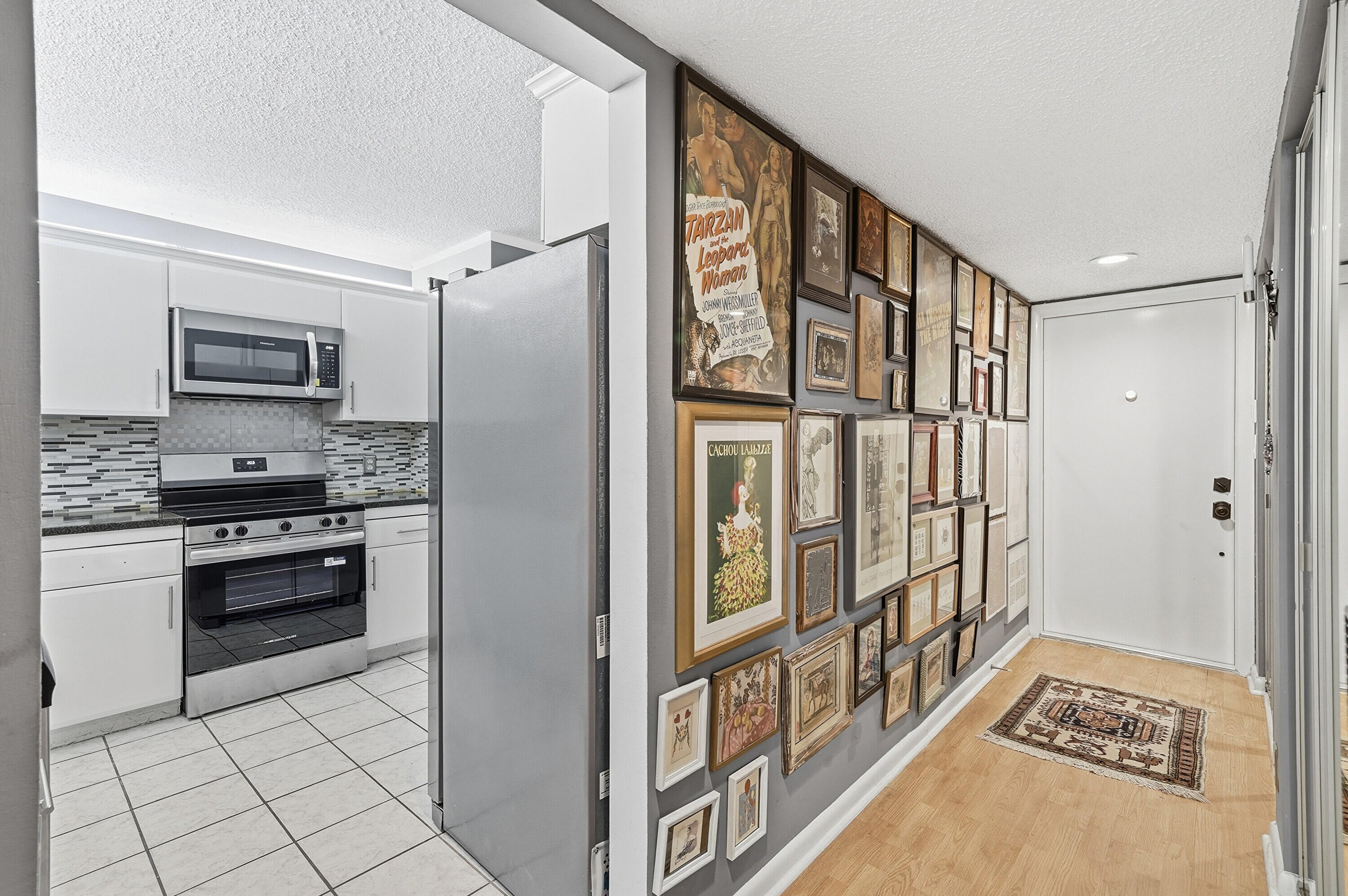 HAMMOCKS-LAKE FOREST CONDO - Residential