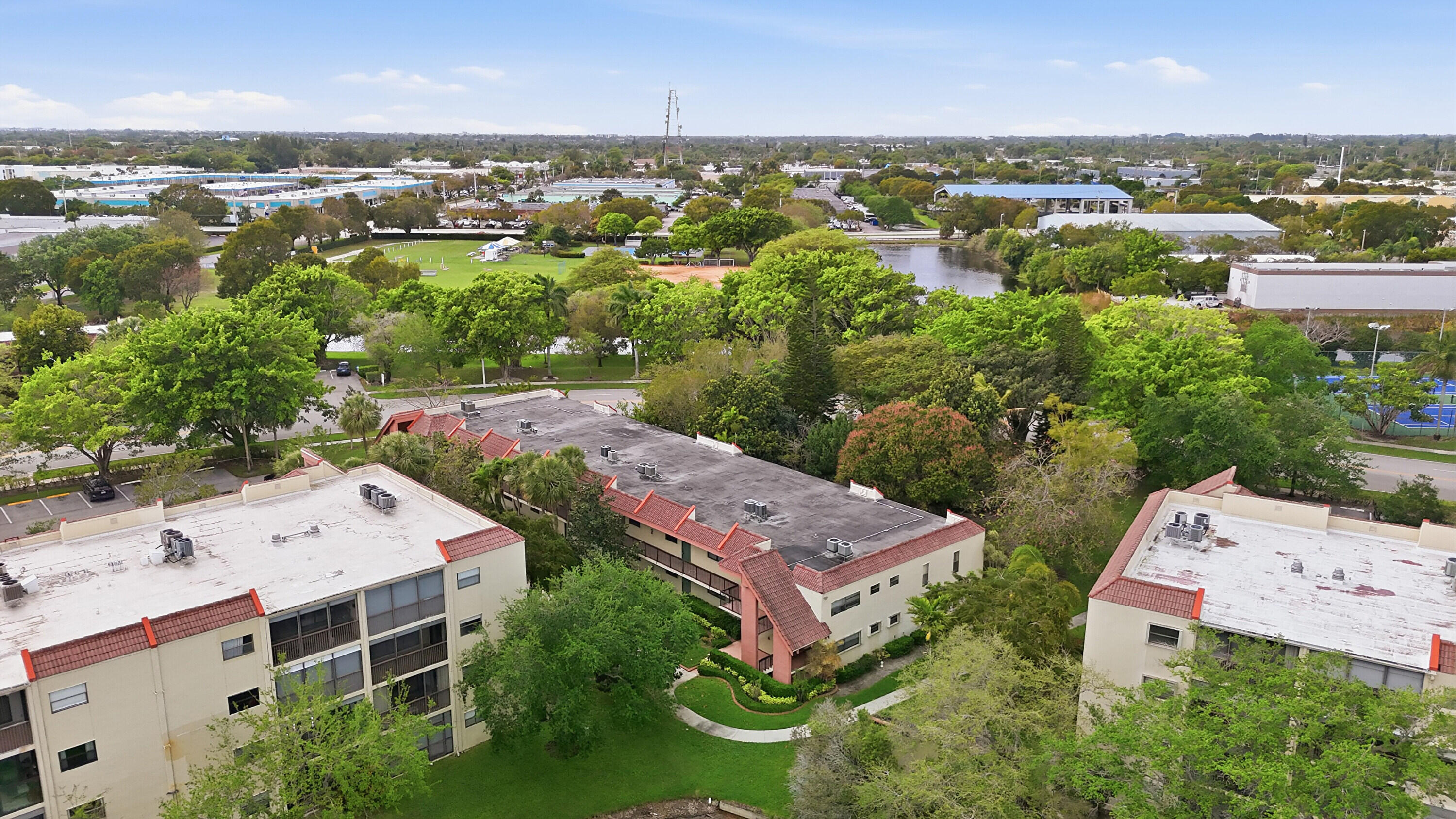 HAMMOCKS-LAKE FOREST CONDO - Residential