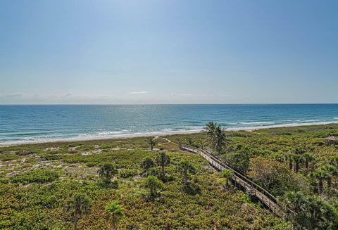 A home in Hutchinson Island