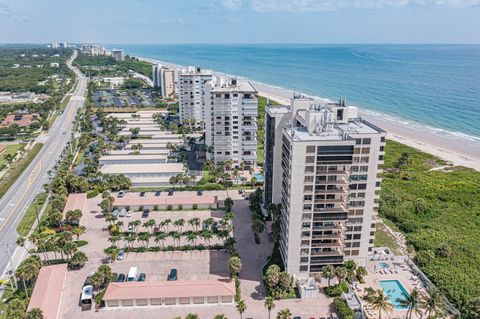 A home in Hutchinson Island