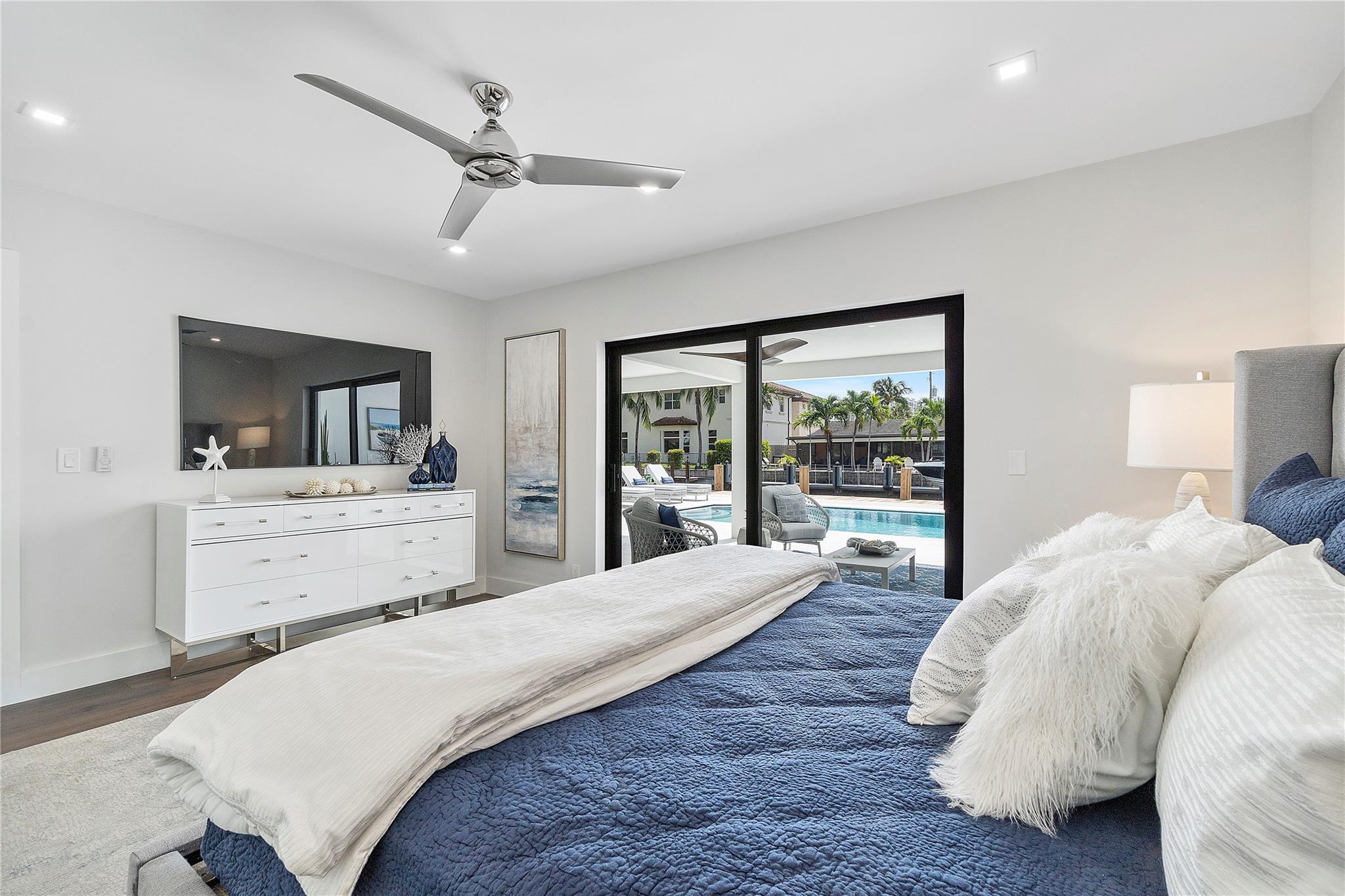 Country Club Isles 42-40 - Residential