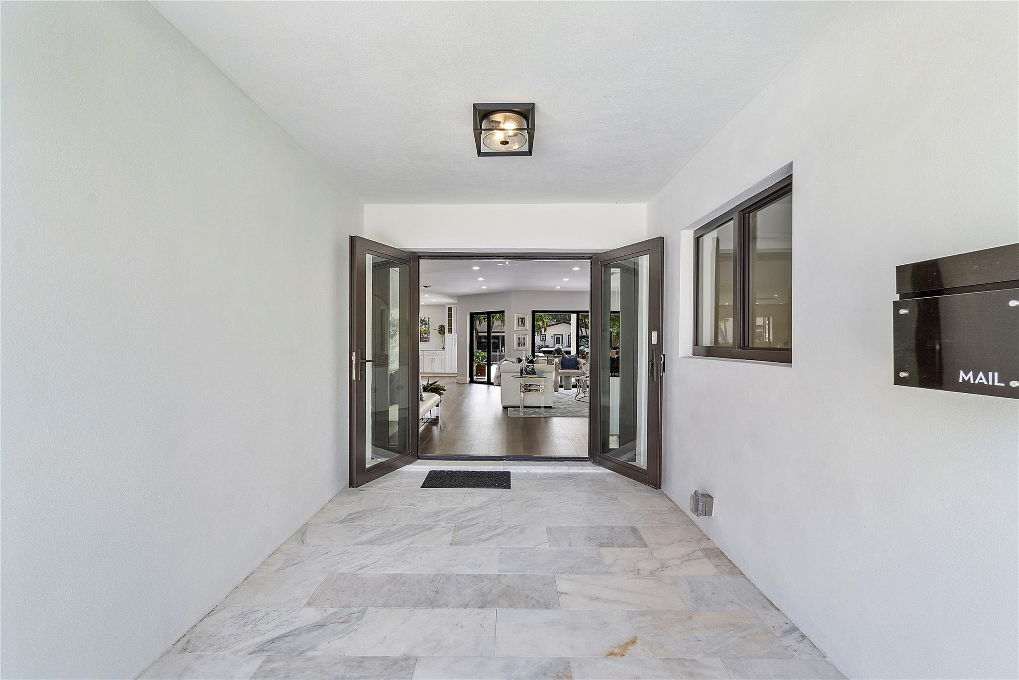 Country Club Isles 42-40 - Residential