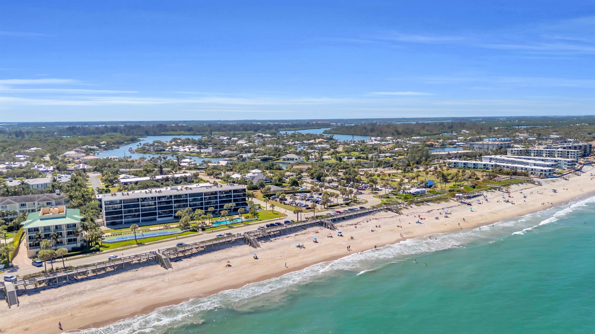 Vero Beach, Florida 32963, United States, 2 Bedrooms Bedrooms, ,2 BathroomsBathrooms,Residential,Pending,209627