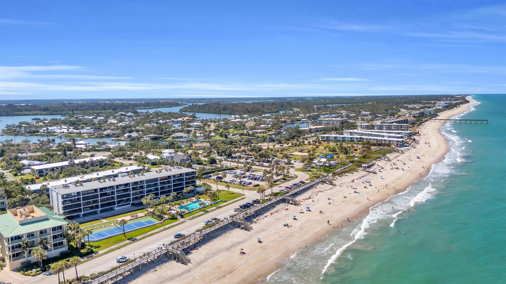 Vero Beach, Florida 32963, United States, 2 Bedrooms Bedrooms, ,2 BathroomsBathrooms,Residential,Pending,209627