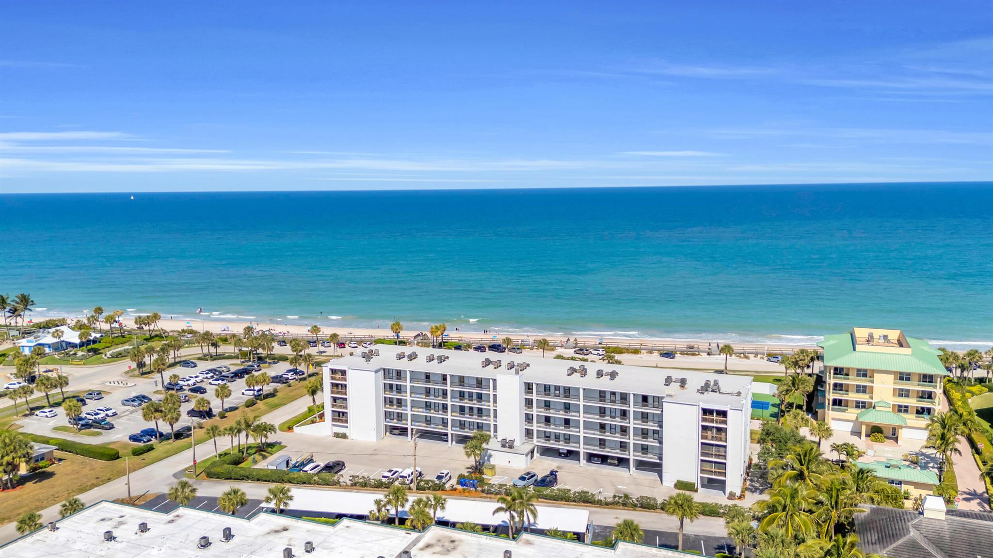 Vero Beach, Florida 32963, United States, 2 Bedrooms Bedrooms, ,2 BathroomsBathrooms,Residential,Pending,209627