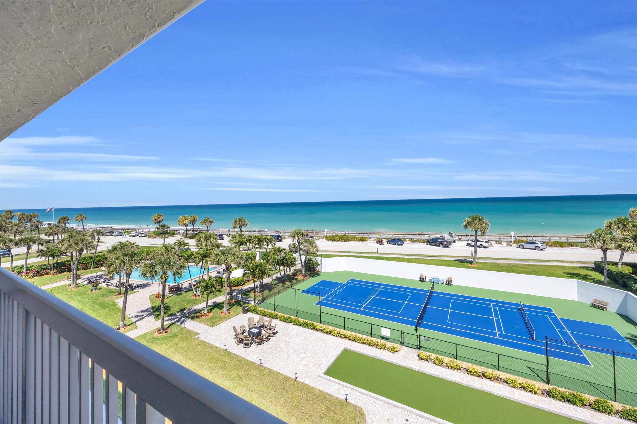 Vero Beach, Florida 32963, United States, 2 Bedrooms Bedrooms, ,2 BathroomsBathrooms,Residential,Pending,209627