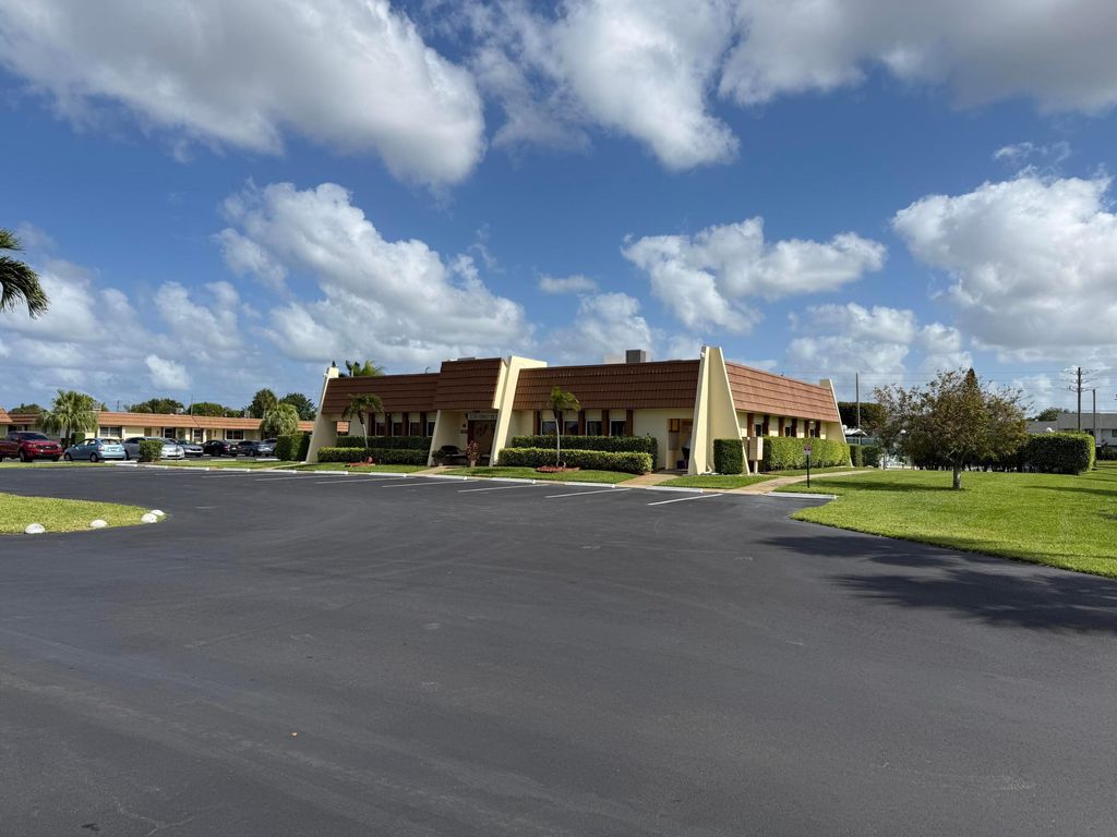 Photo of 5780 W Fernley Dr #103, West Palm Beach, FL 33415 (MLS # B26014552)