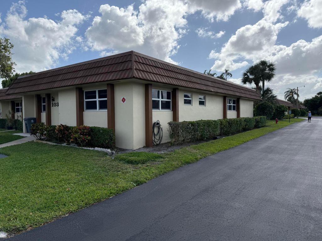 Photo of 5780 W Fernley Dr #103, West Palm Beach, FL 33415 (MLS # B26014552)