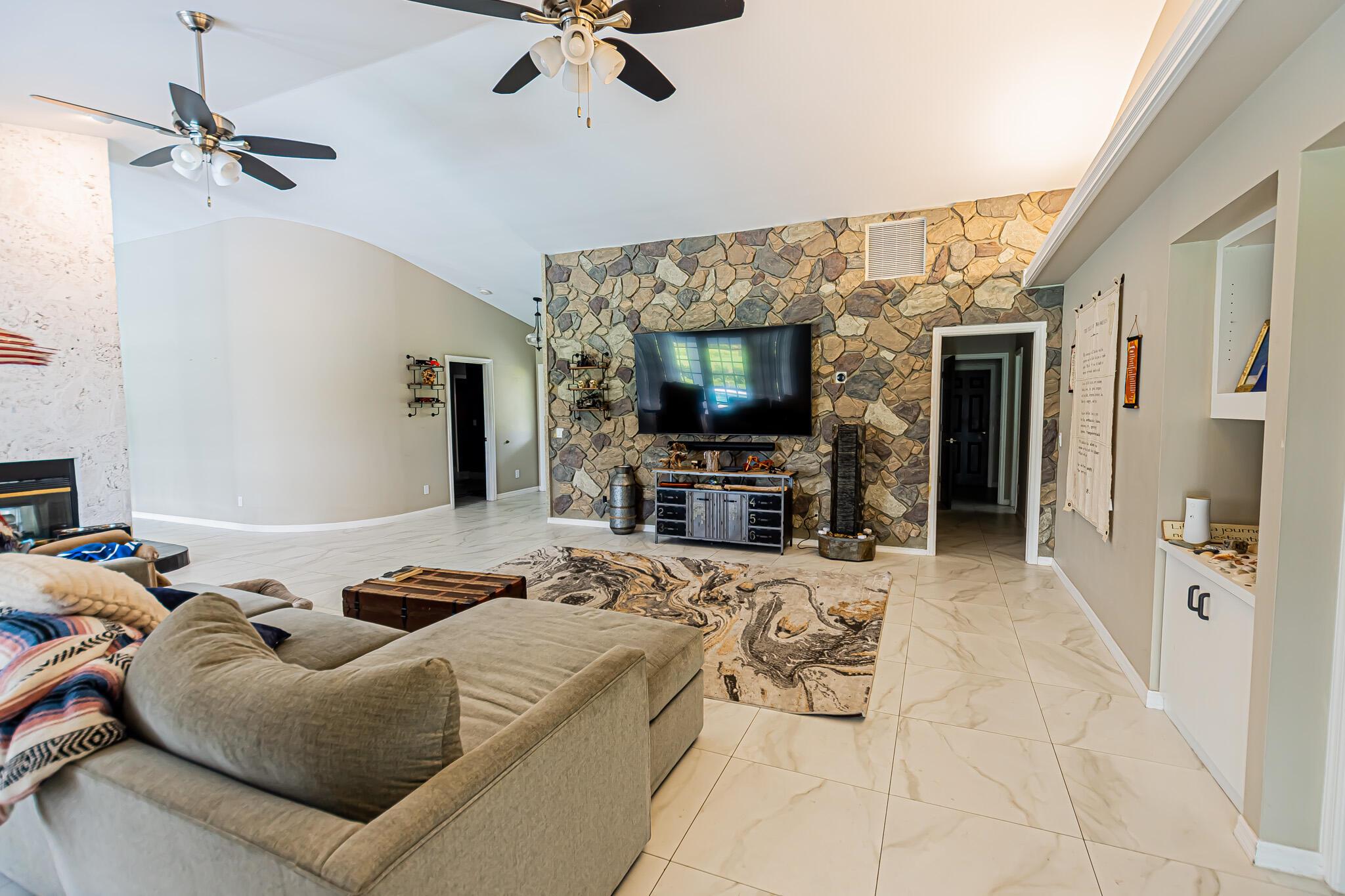 1282 SW Bent Pine Cove