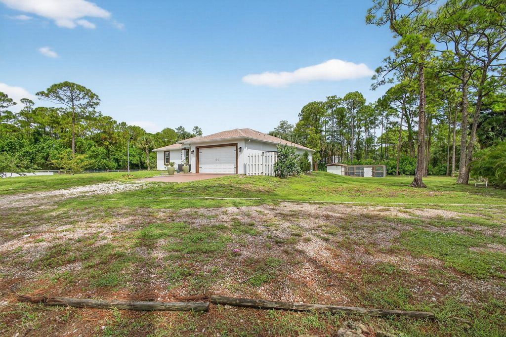 Photo of 16215 83rd Place N, Loxahatchee, FL 33470 (MLS # R11121795)