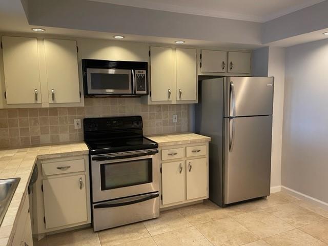 Voyager Condominium - Residential