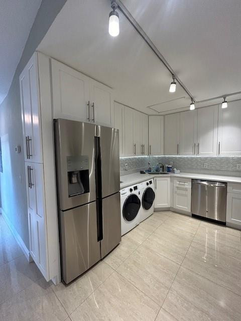 Sunny Palms Villas - Residential Lease