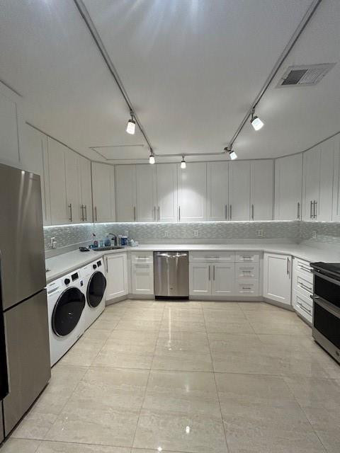 Sunny Palms Villas - Residential Lease