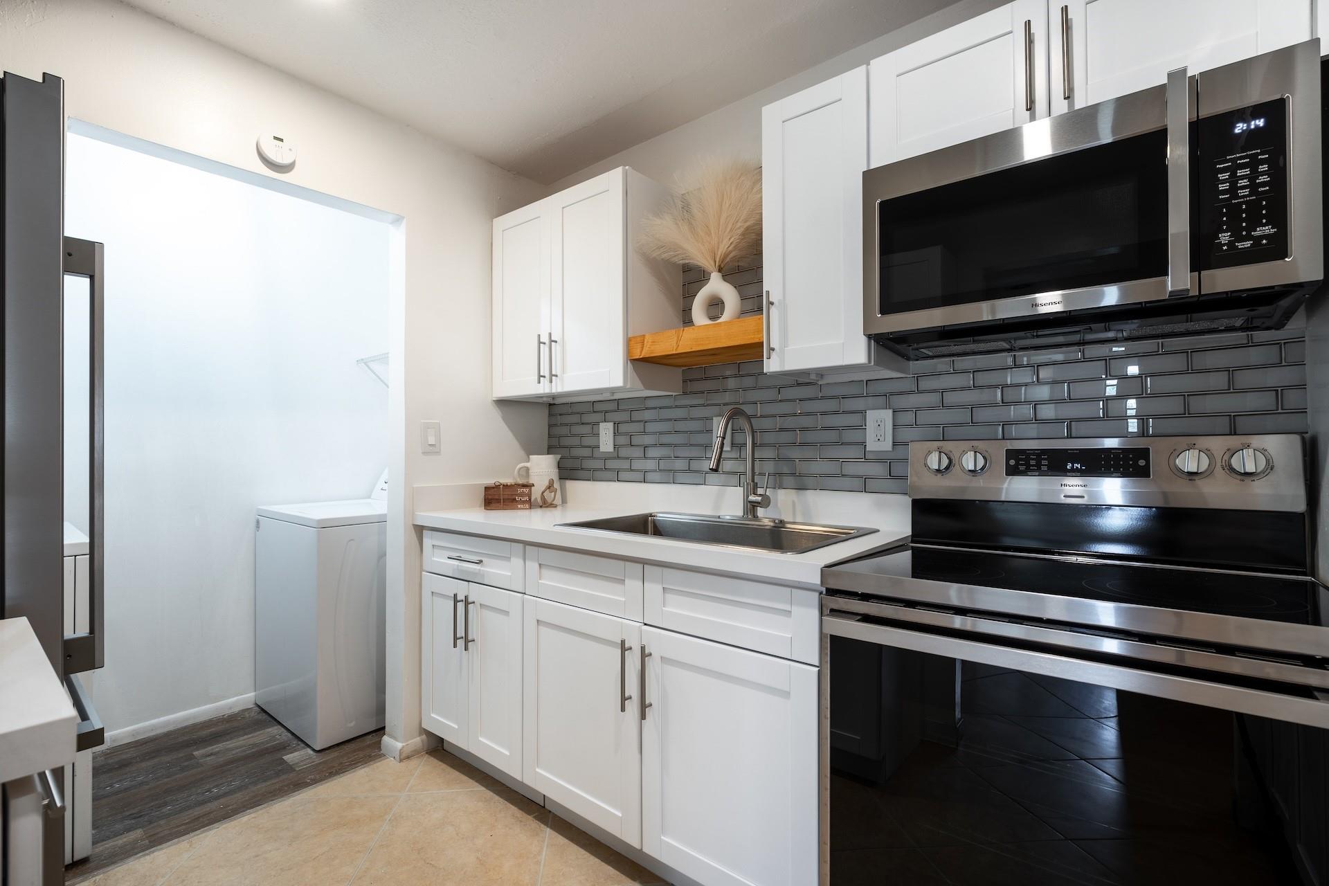 CARMEL CALIFORNIA CLUB CO - Residential Lease