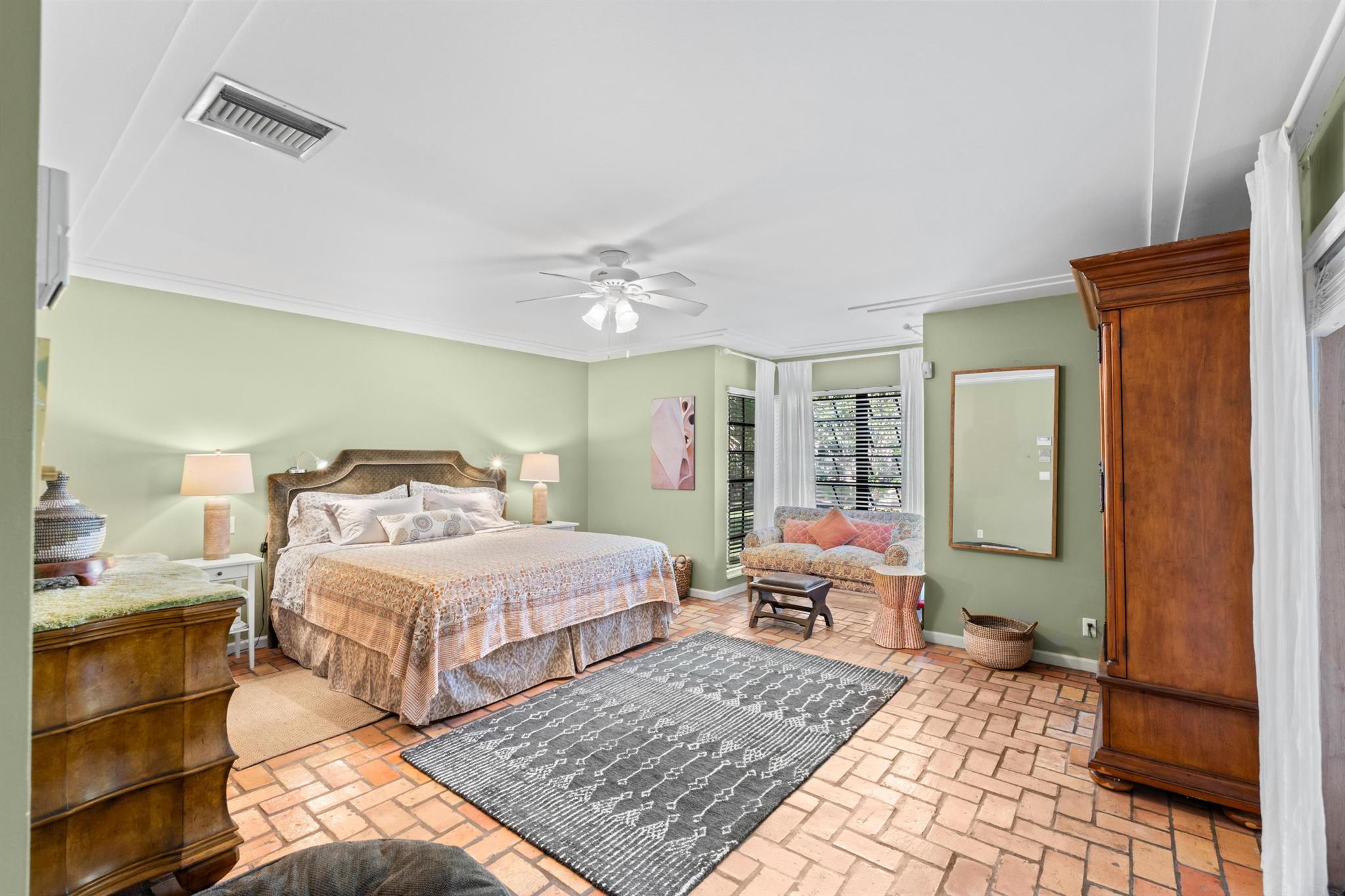 PALM BEACH LITTLE RANCHES - Residential
