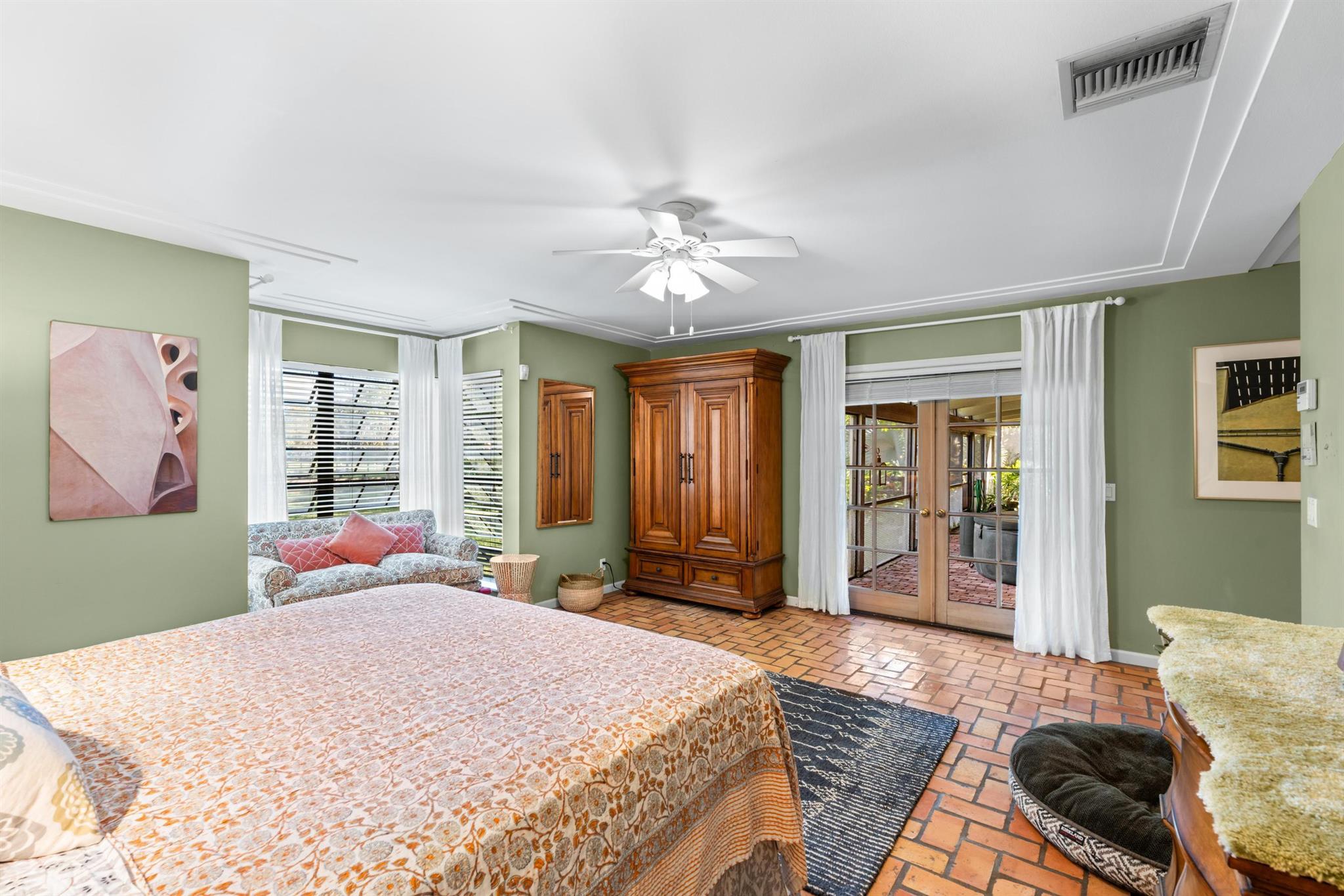 PALM BEACH LITTLE RANCHES - Residential