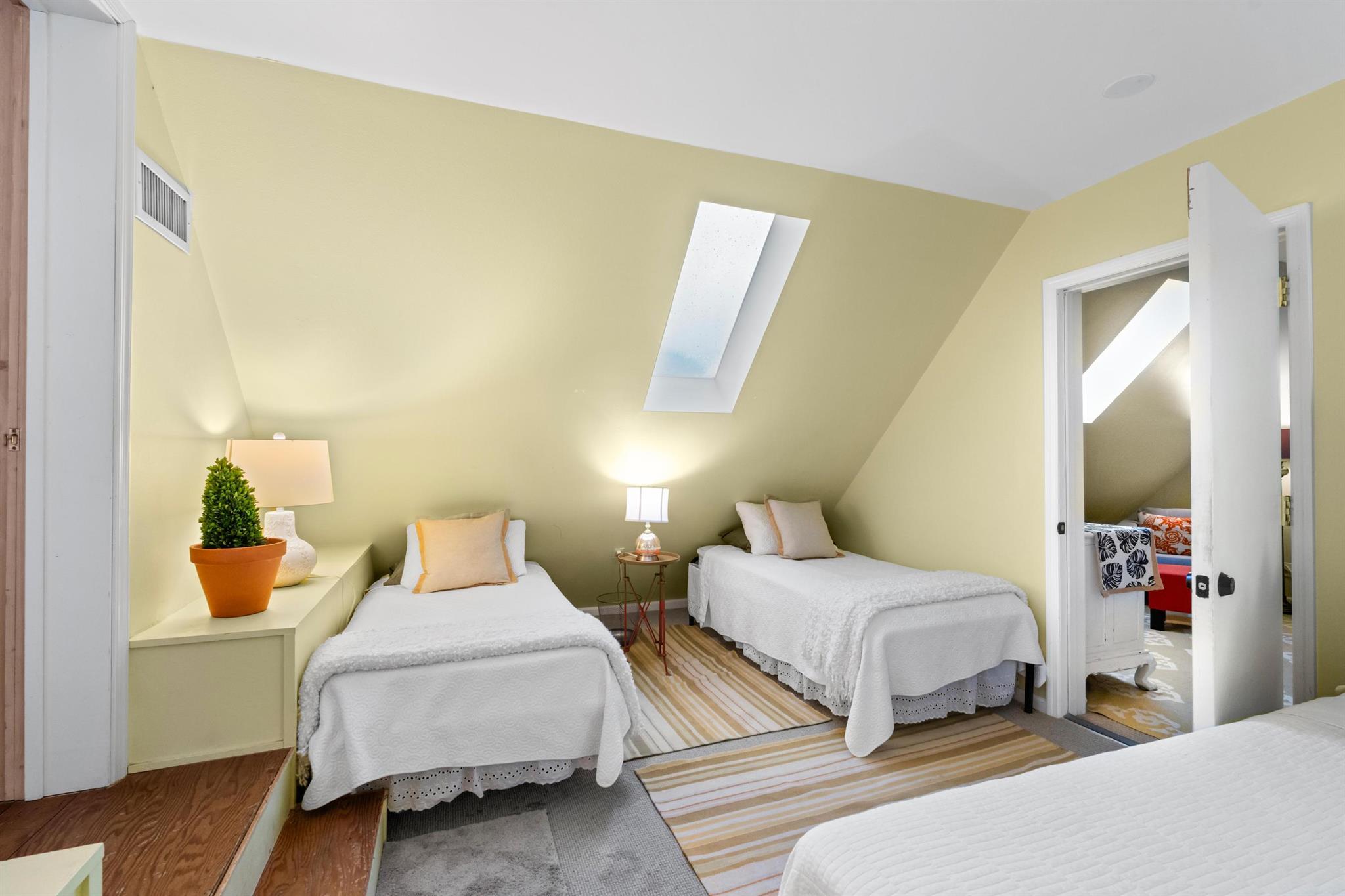 PALM BEACH LITTLE RANCHES - Residential