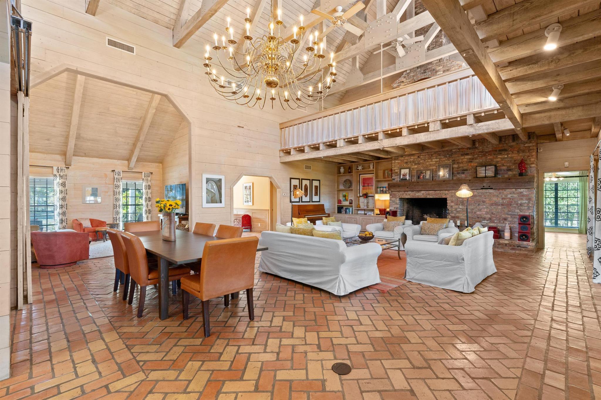 View photos, virtual tours, details... 790 Rambling Drive E