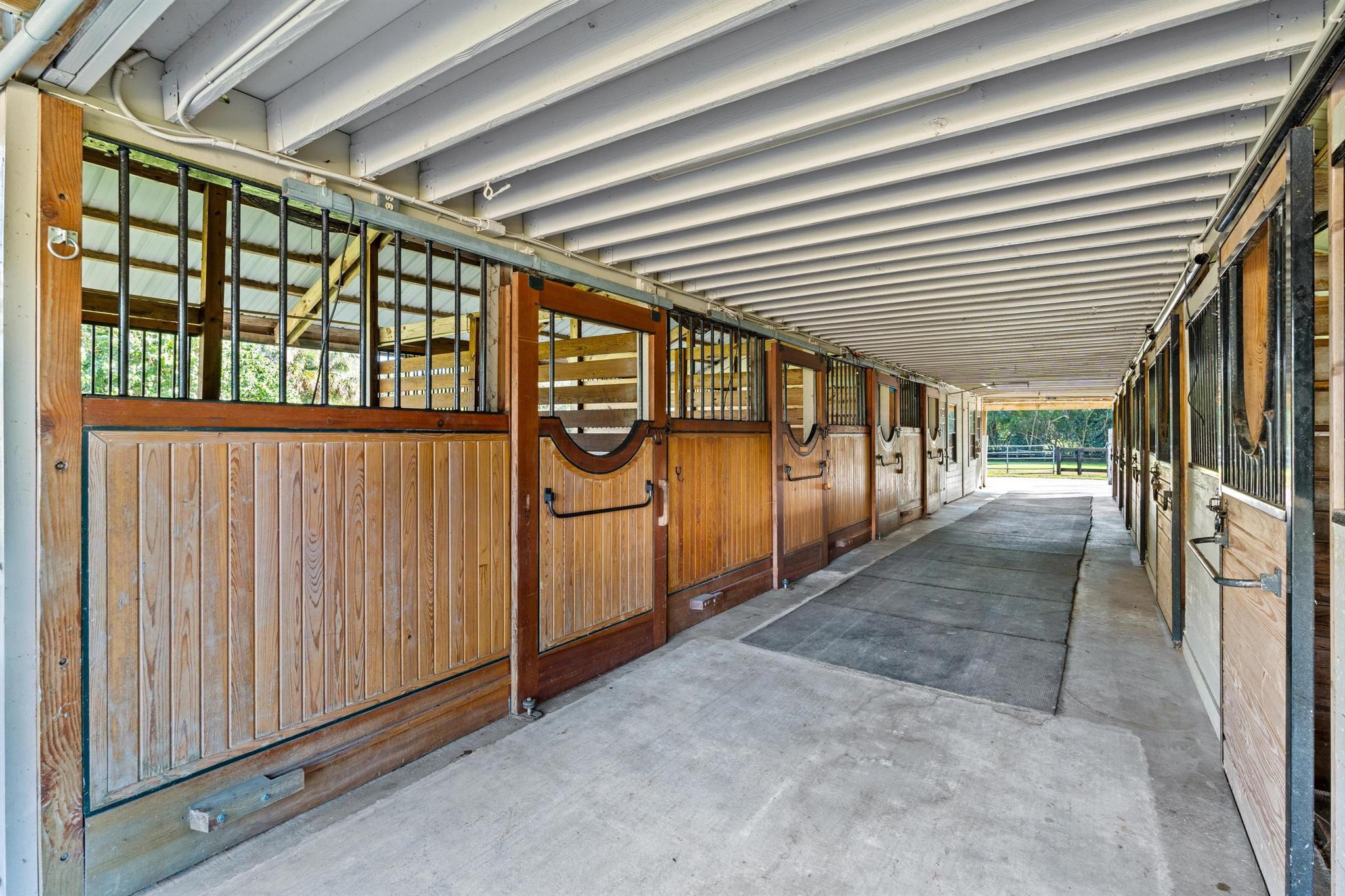 PALM BEACH LITTLE RANCHES - Residential