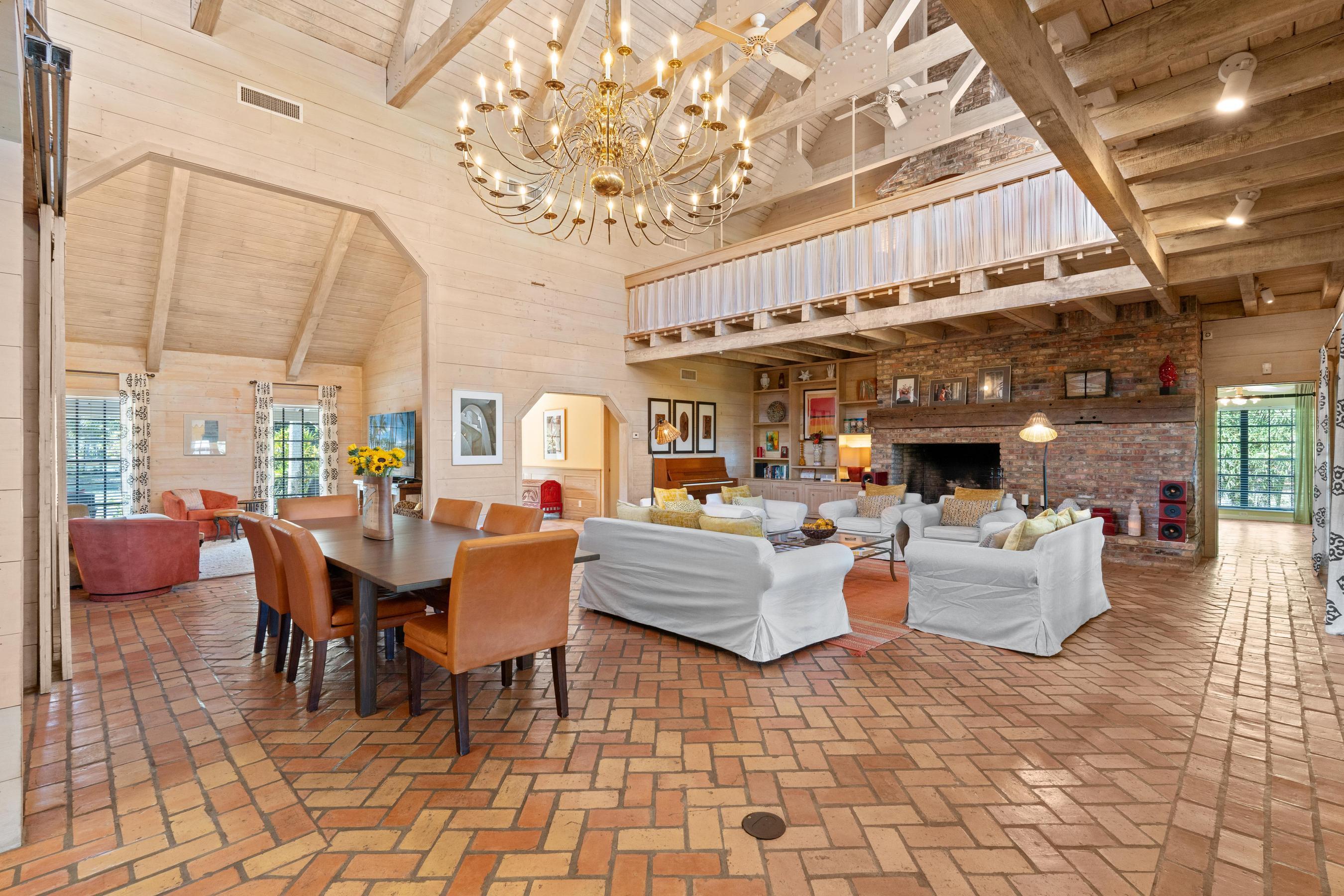 PALM BEACH LITTLE RANCHES 2 - Residential