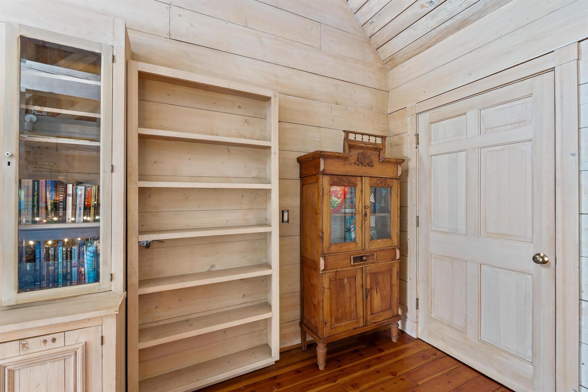 PALM BEACH LITTLE RANCHES - Residential