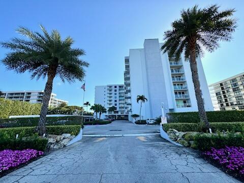 PATRICIAN OF PALM BEACH CONDO - Residential