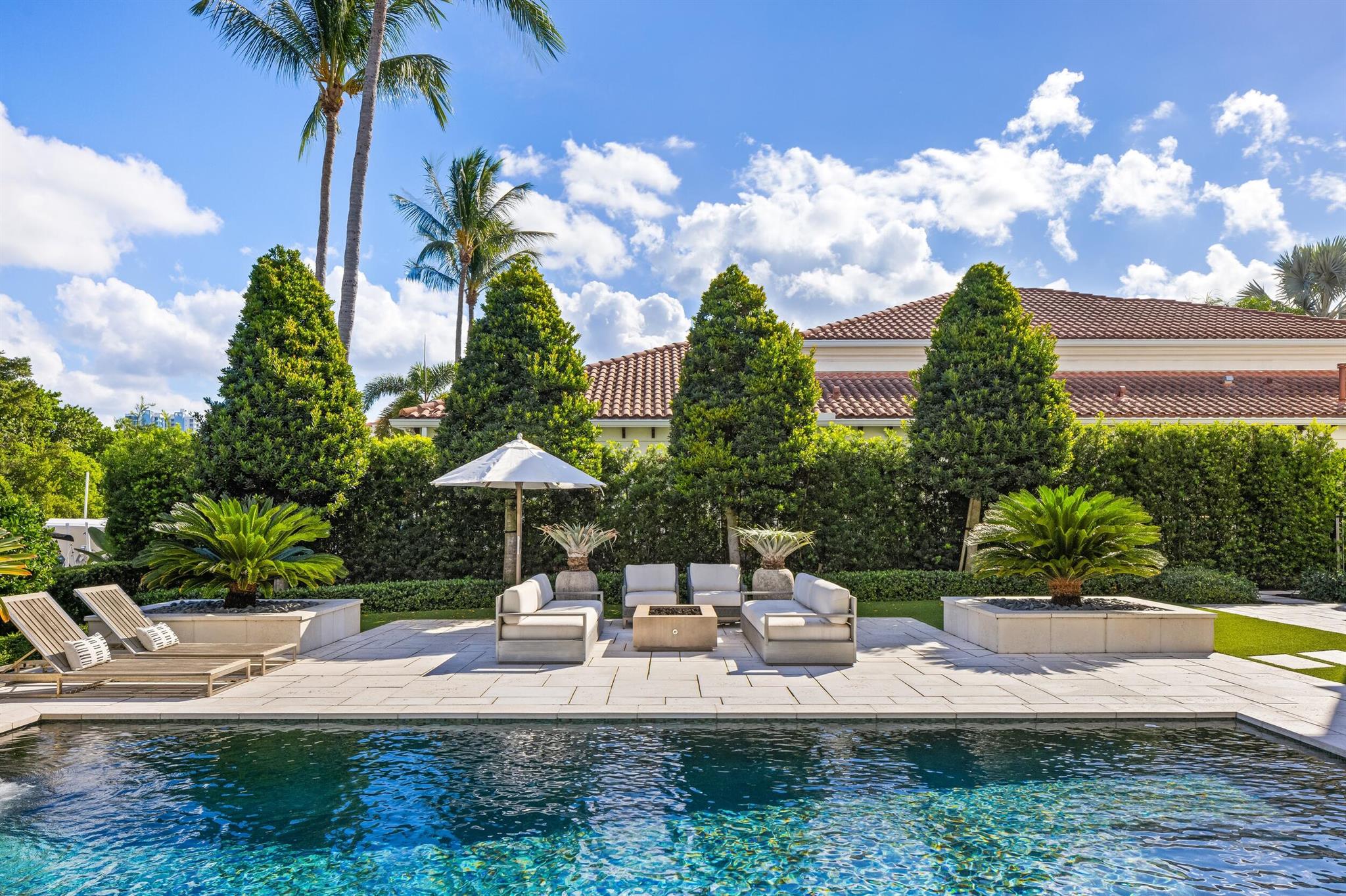 HARBOUR ISLES - Residential