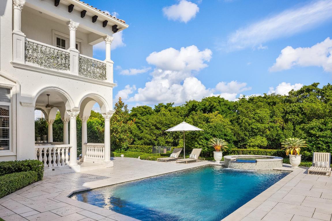 HARBOUR ISLES - Residential