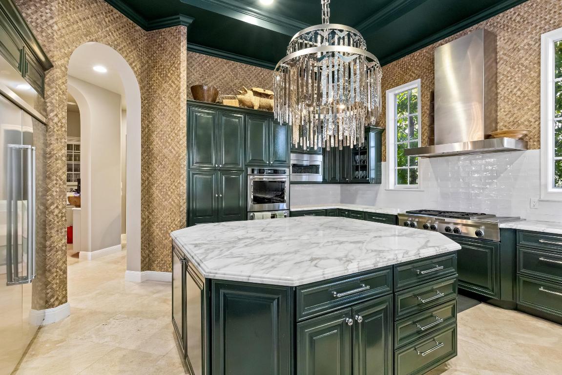 HARBOUR ISLES - Residential