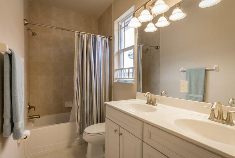 DEBUYS PLAT - Residential Lease