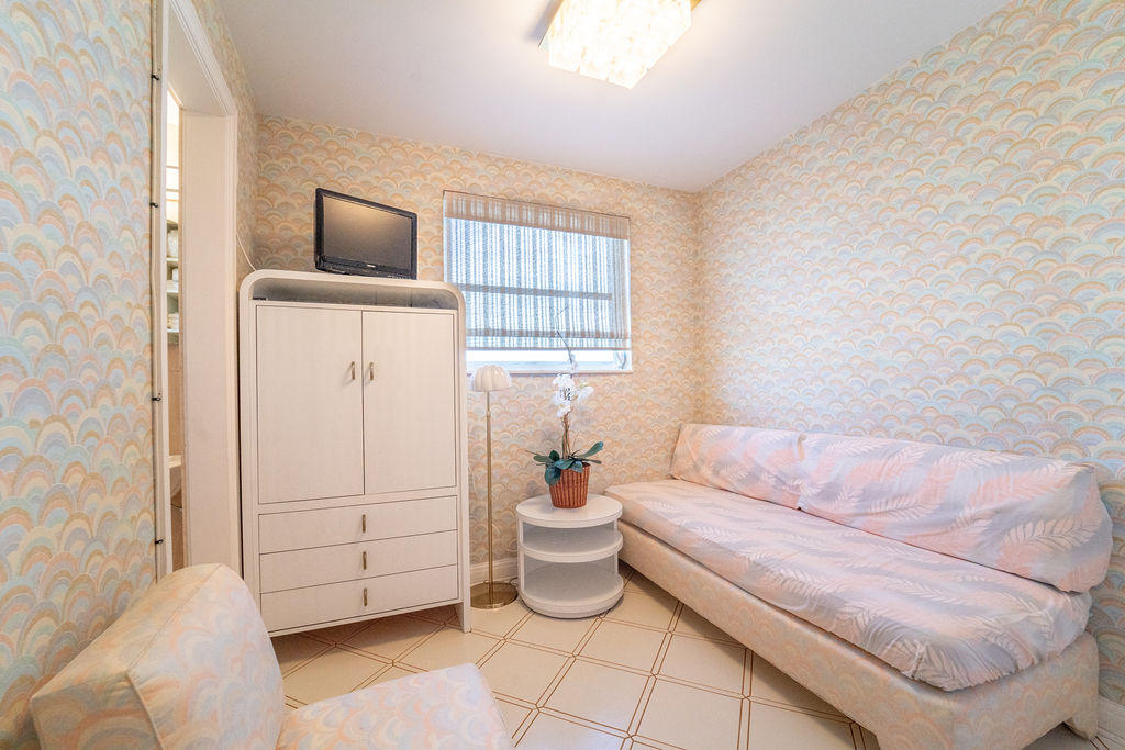 VILLAS INC - Residential