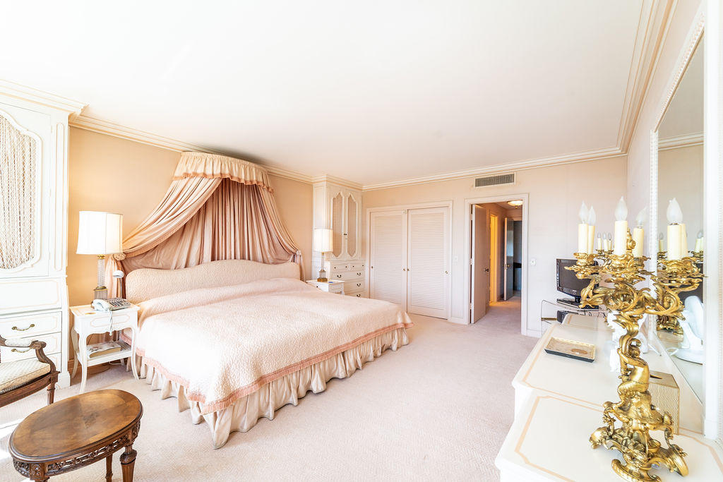 VILLAS INC - Residential