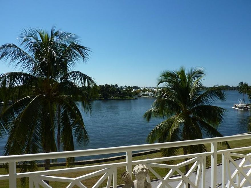 FIRST TIME ON THE MARKET- PRESTIGIOUS WORTH AVENUE CO-OP... Amazing Direct intracoastal views..Elegant classic 3 bedroom, 3 bath/2,750, sq. ft.(3rd bedroom perfect for children/staff or office) English Regency paneled living room, crown molding, high ceilings... small pet OK.