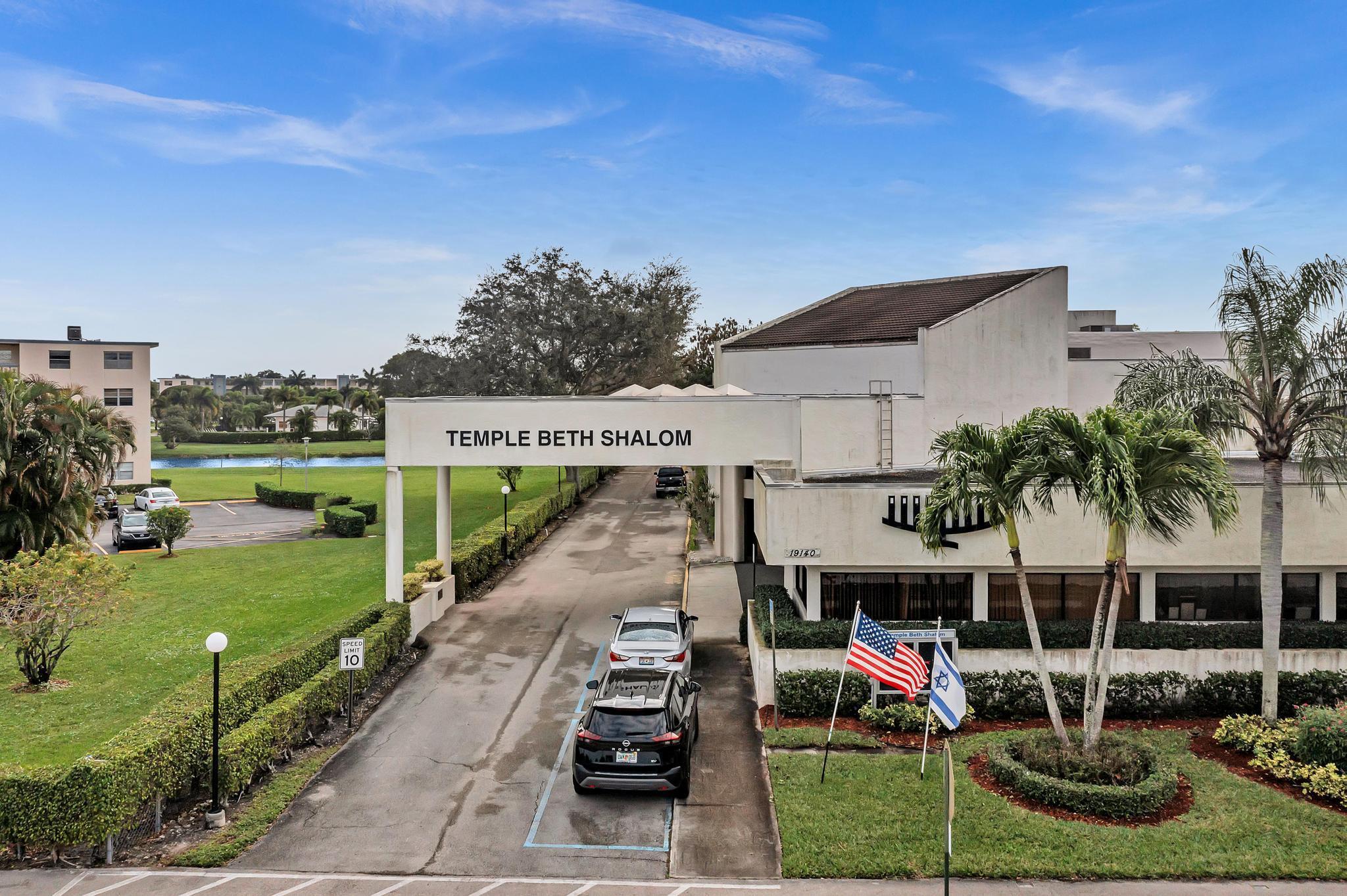 FANSHAW AT CENTURY VILLAG - Residential Lease