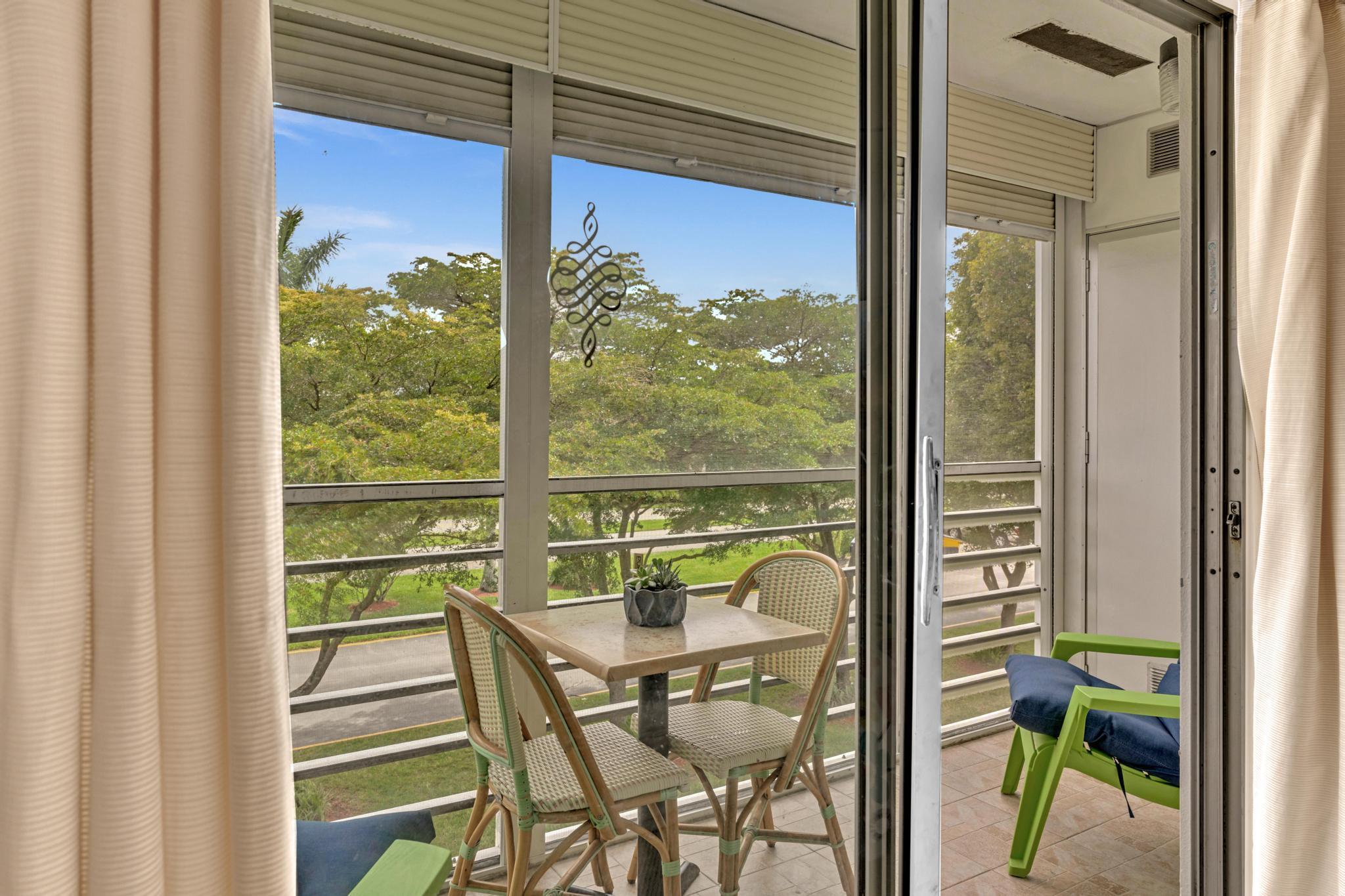 FANSHAW AT CENTURY VILLAG - Residential Lease