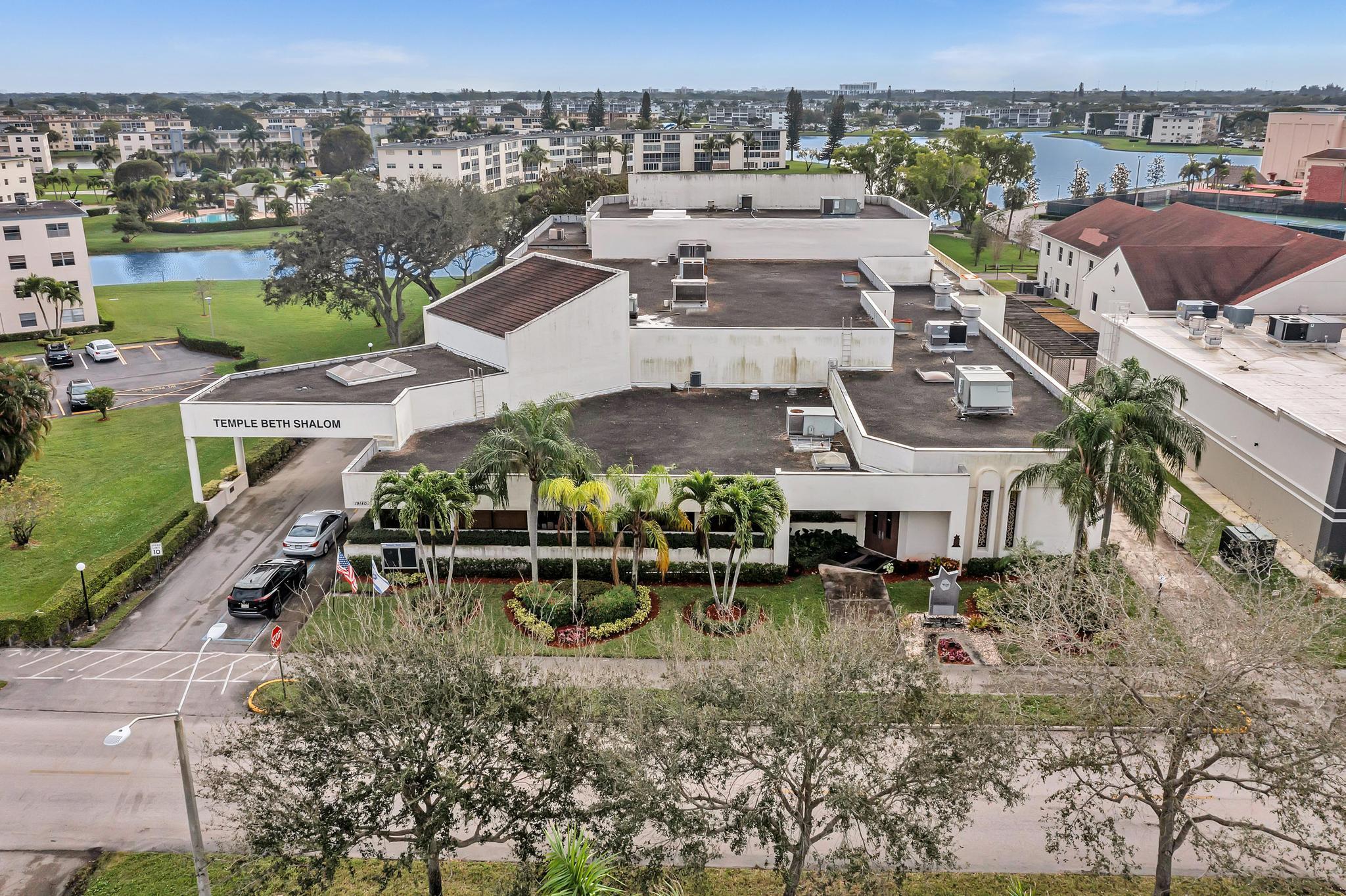 FANSHAW AT CENTURY VILLAG - Residential Lease