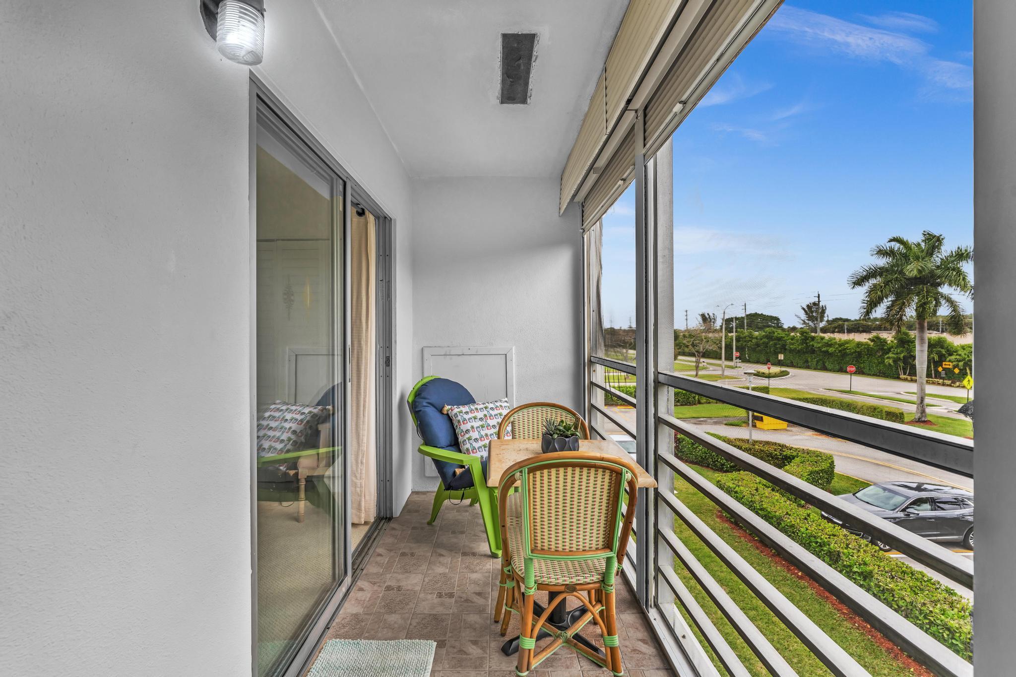 FANSHAW AT CENTURY VILLAG - Residential Lease