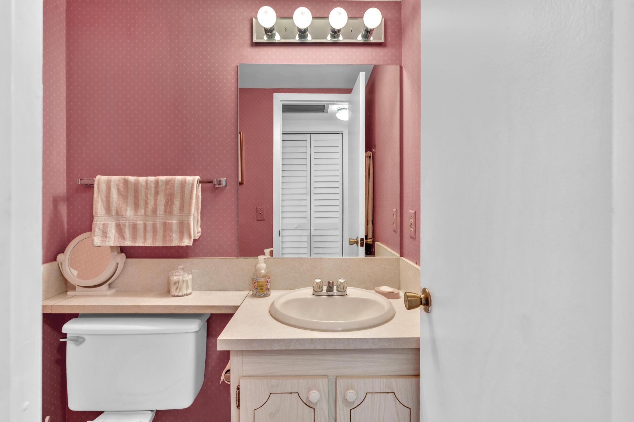 FANSHAW AT CENTURY VILLAG - Residential Lease