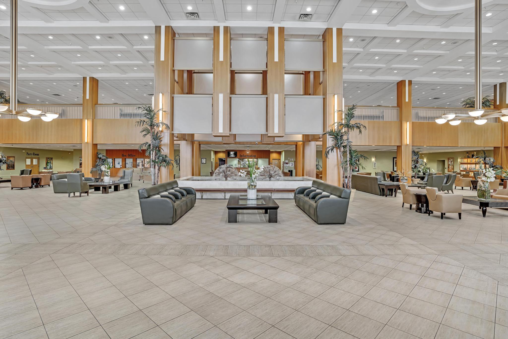 FANSHAW AT CENTURY VILLAG - Residential Lease