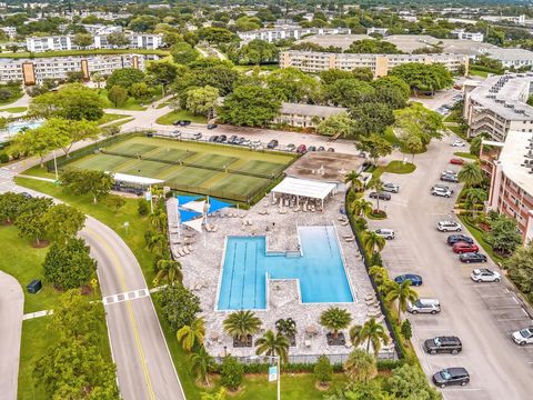 Tiny photo for 5 Markham A, Deerfield Beach, FL 33442 (MLS # B26010066)