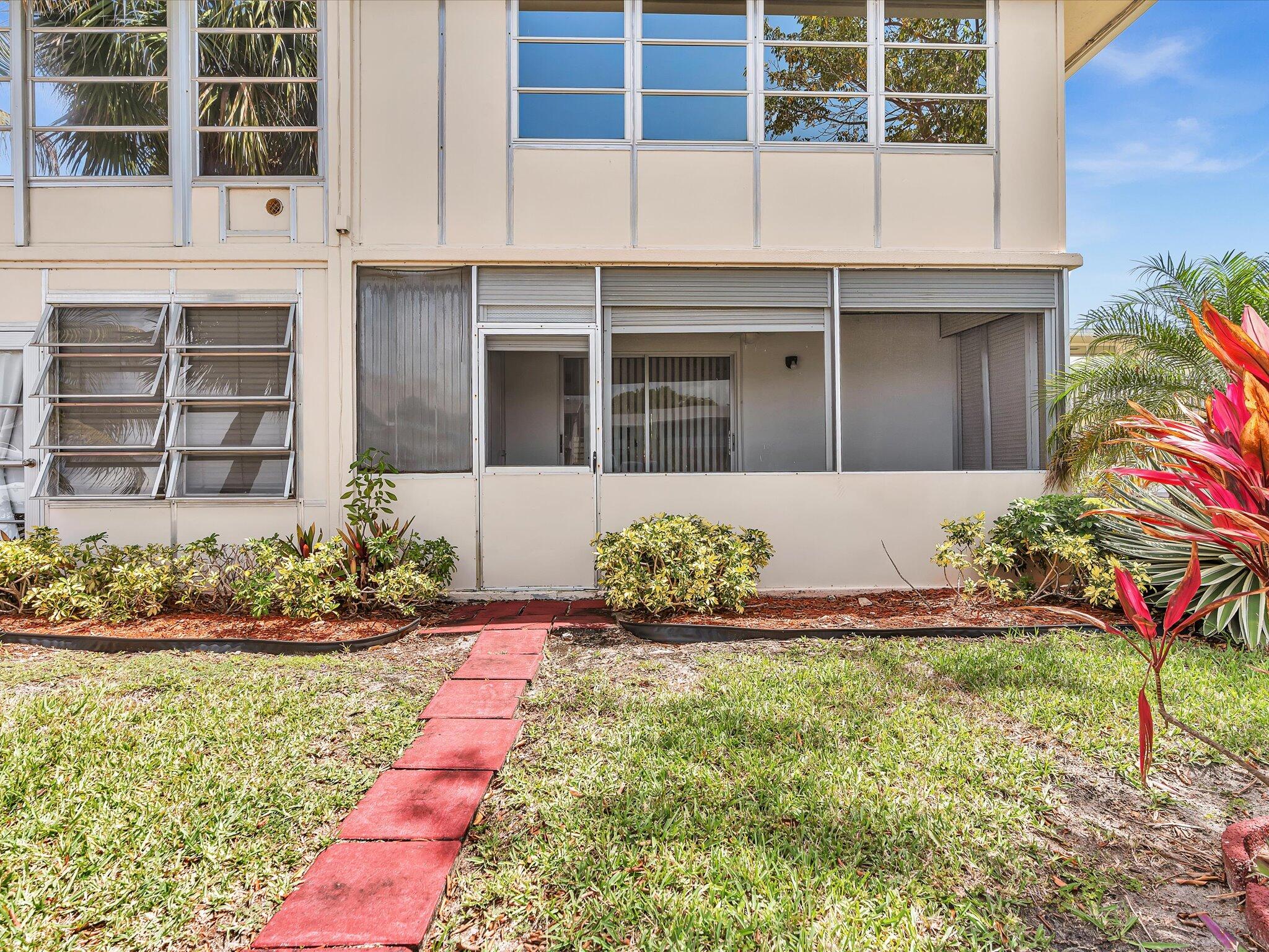 MARKHAM A CONDO - Residential