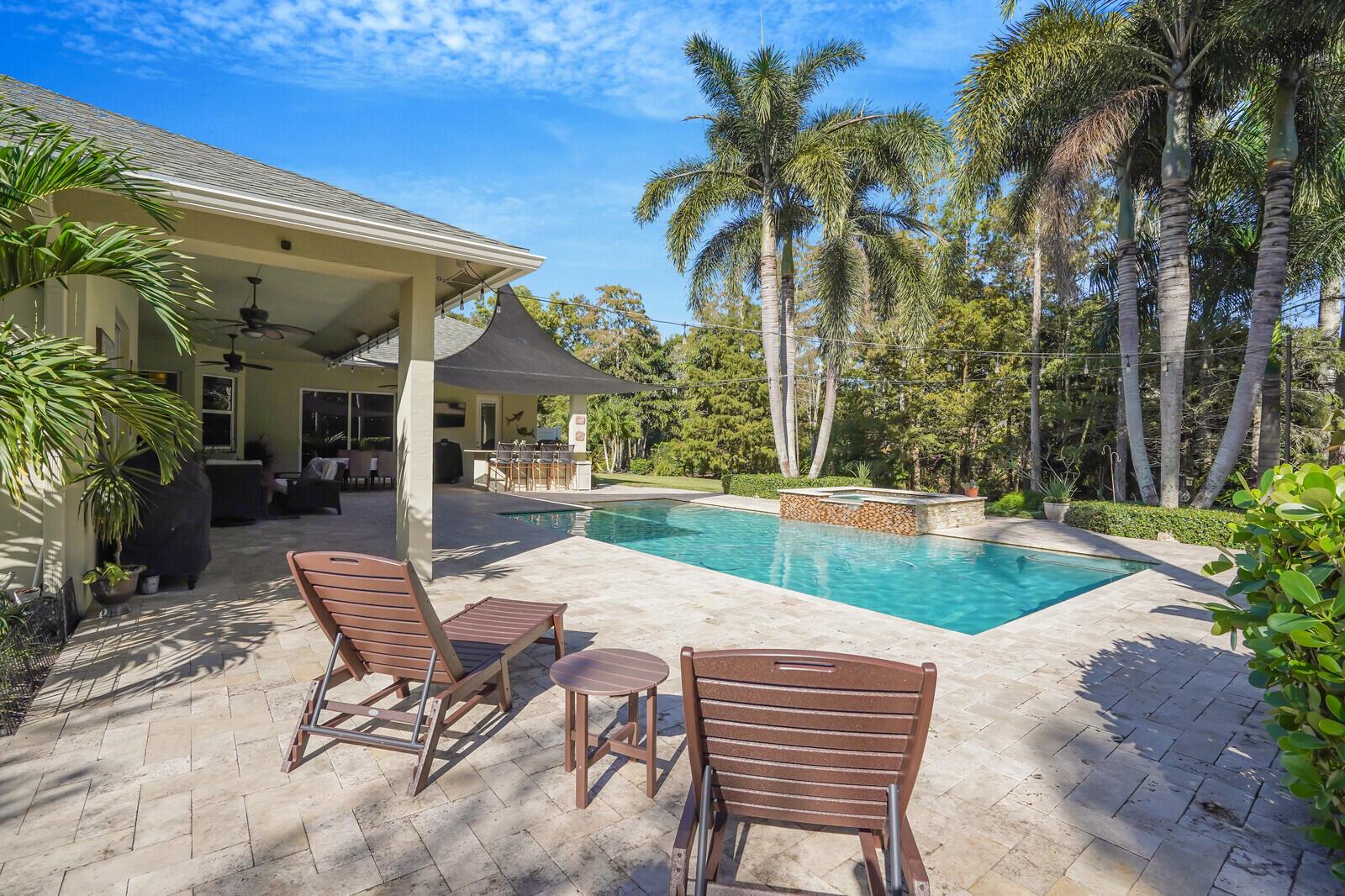 Palm Beach Country Estate - Residential