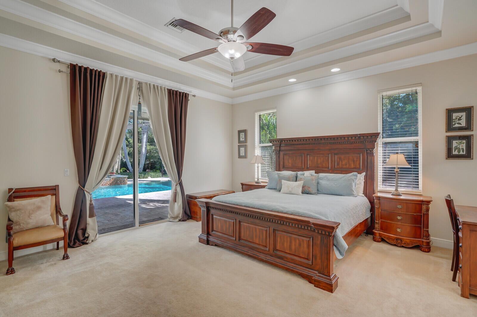 Palm Beach Country Estate - Residential