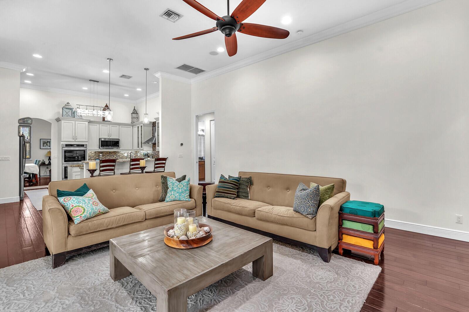 Palm Beach Country Estate - Residential