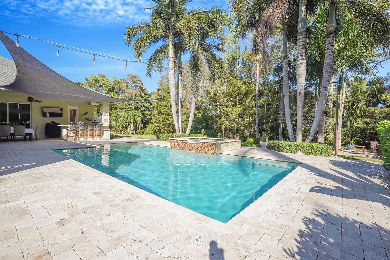 Palm Beach Country Estate - Residential